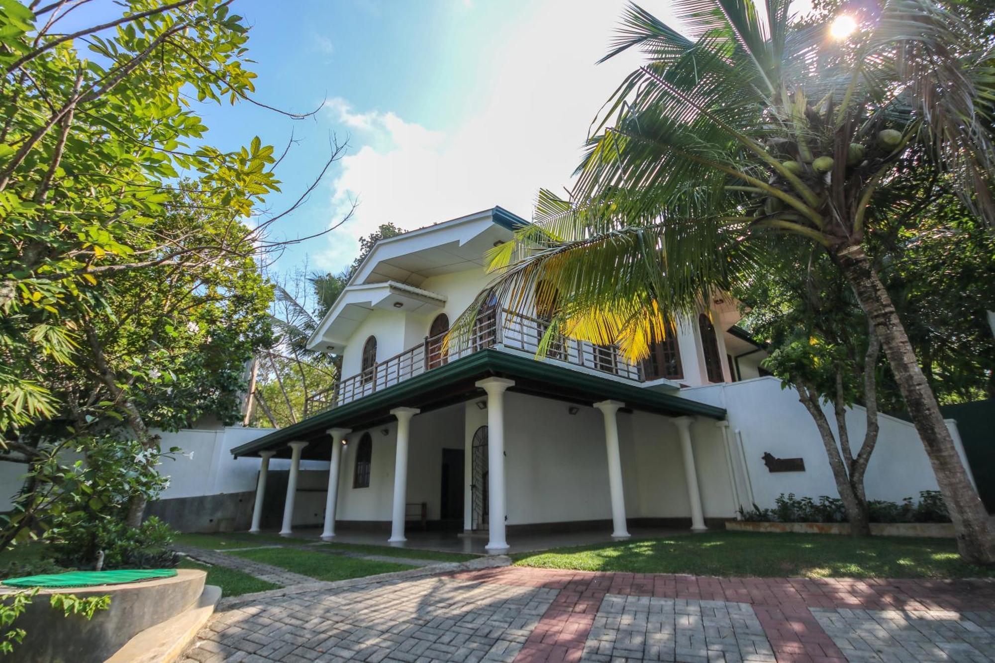 Villa Green White Унаватуна Екстериор снимка