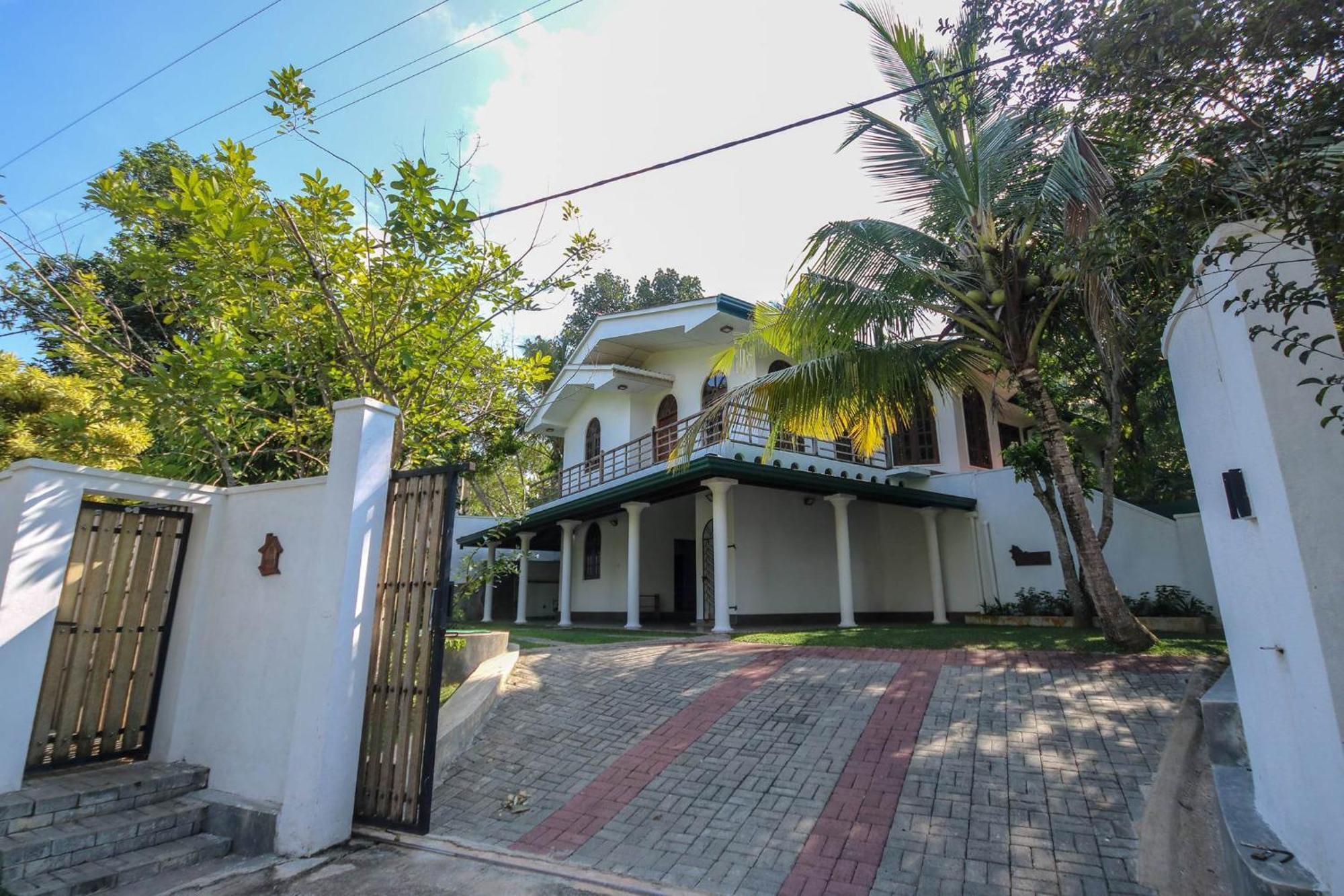 Villa Green White Унаватуна Екстериор снимка