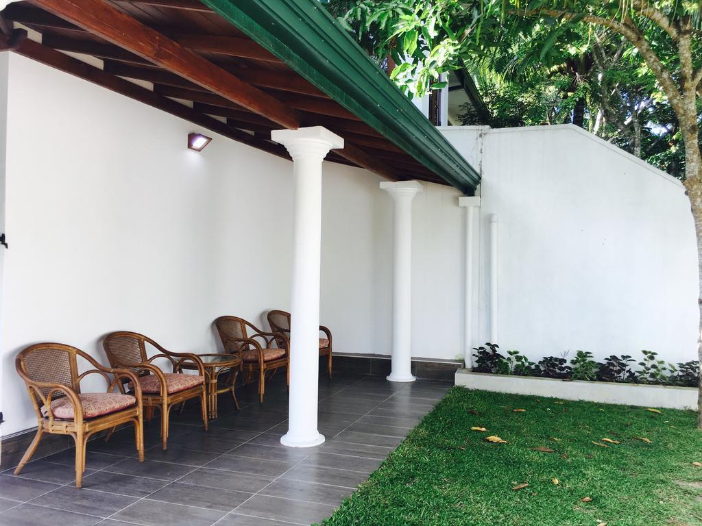 Villa Green White Унаватуна Екстериор снимка